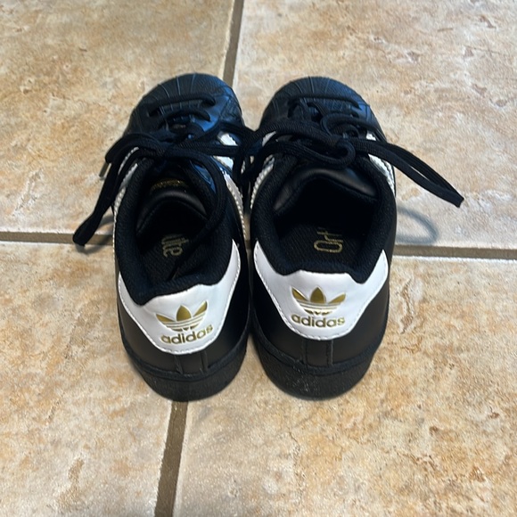 Kids Adidas shoes size 12K - Picture 3 of 4